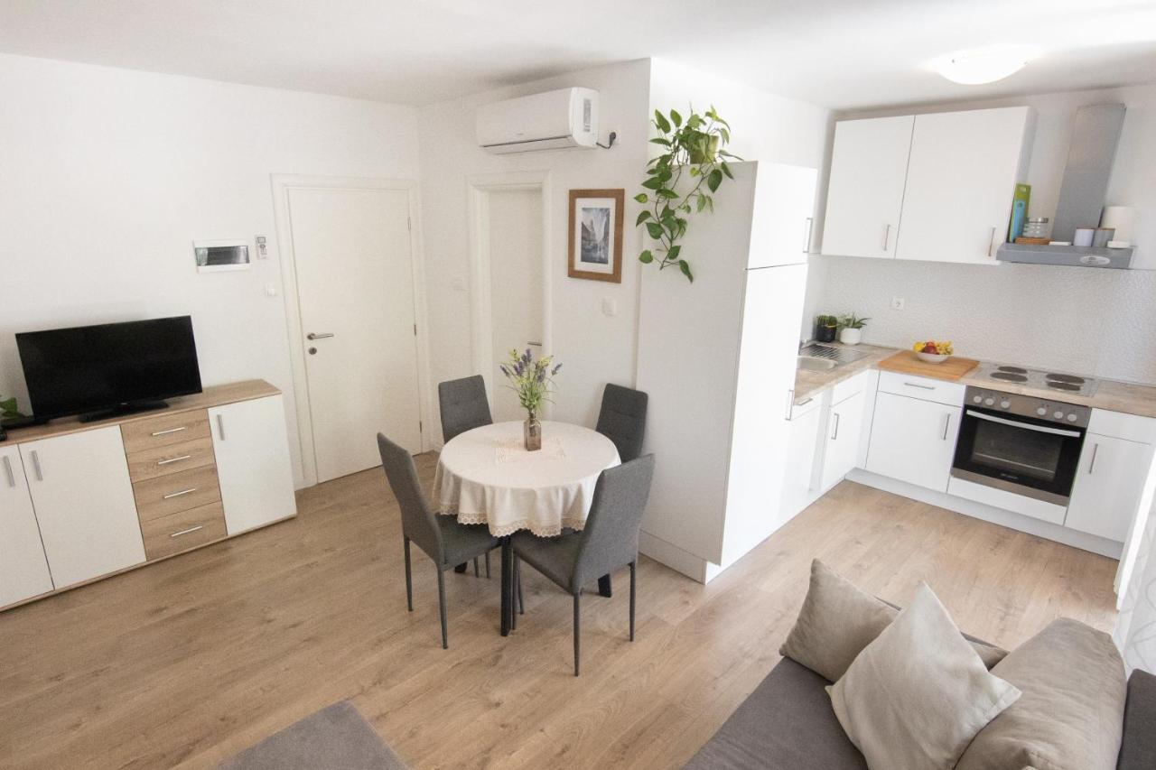 Apartman Grepo Makarska Eksteriør billede