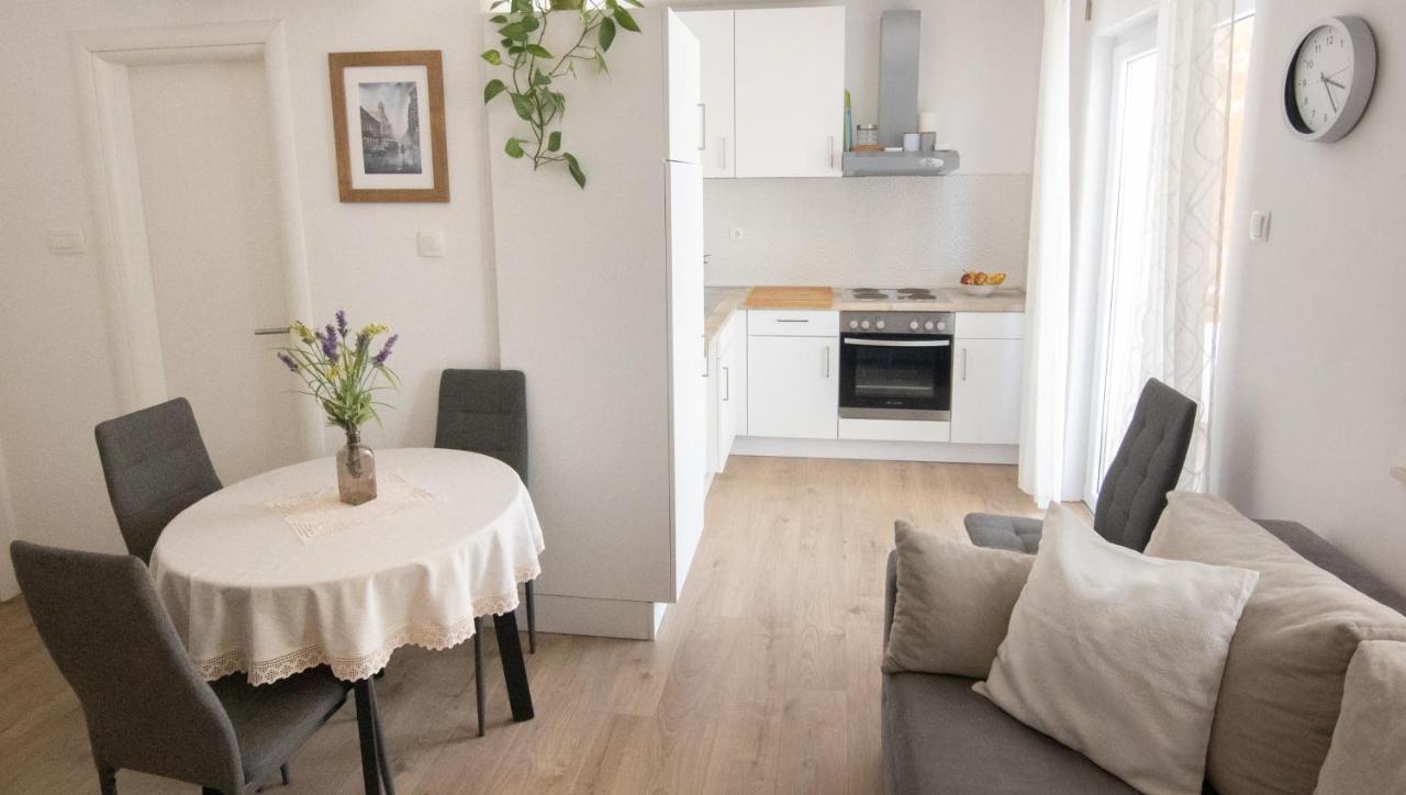Apartman Grepo Makarska Eksteriør billede