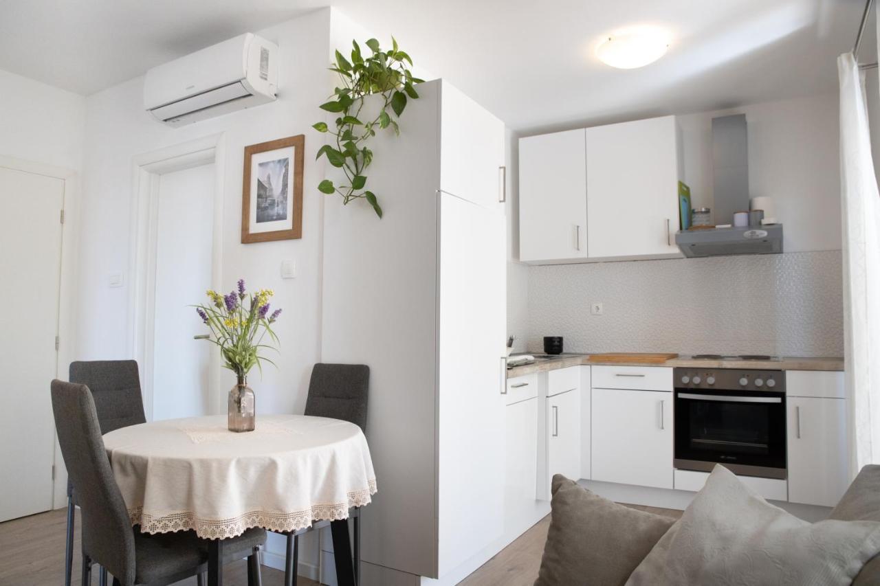 Apartman Grepo Makarska Eksteriør billede